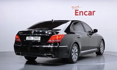 Hyundai Equus 2012, 200366 км, за 2276.87 USD