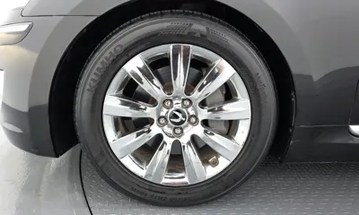 Hyundai Equus 2012, 200366 км, за 2276.87 USD