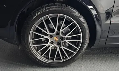 Porsche Cayenne 2022, 42702 км, за 62797.51 USD