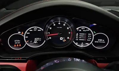 Porsche Cayenne 2022, 42702 км, за 62797.51 USD - фото 8