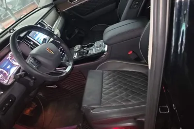 Hongqi HS7 2019, 63900 км, за 14018 USD - фото 17