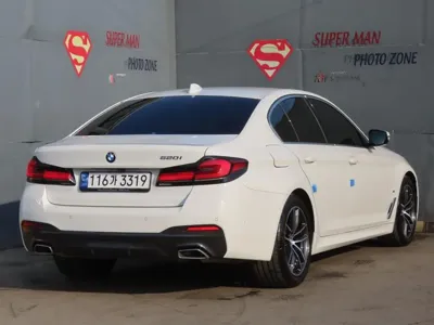 BMW 5-Series 2023, 20769 км, за 23381.12 USD