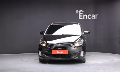 Kia Carens 2016, 134118 км, за 5317.05 USD