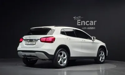 Mercedes-Benz GLA-Class 2019, 11596 км, за 13680.79 USD