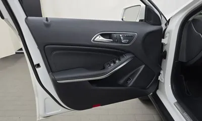 Mercedes-Benz GLA-Class 2019, 11596 км, за 13680.79 USD - фото 24