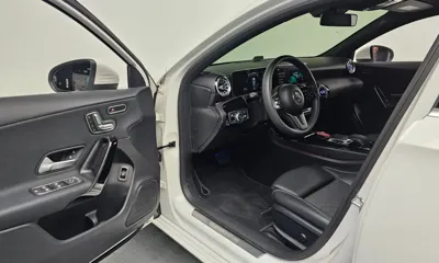 Mercedes-Benz A-Class 2020, 18411 км, за 15887.4 USD - фото 11