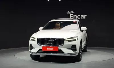 Volvo XC60 2023, 30868 км, за 31528.3 USD