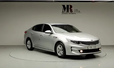 Kia K5 2016, 131058 км, за 4398.06 USD