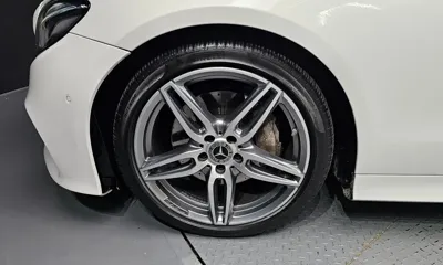 Mercedes-Benz E-Class 2018, 130148 км, за 15229.09 USD