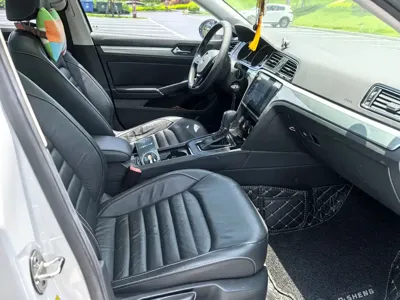 Volkswagen Lamando 2017, 77000 км, за 7348.45 USD