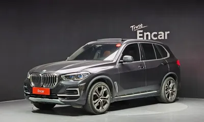 BMW X5 · 2022 год