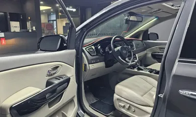 Kia Canival 2018, 75794 км, за 9641.7 USD - фото 10