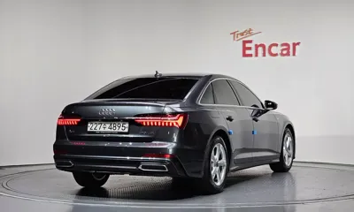 Audi A6 2020, 30340 км, за 18576.87 USD