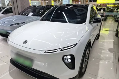 Nio EC6 · 2023 год