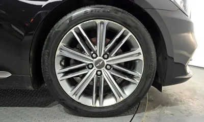 Genesis G80 2019, 125766 км, за 8543.04 USD