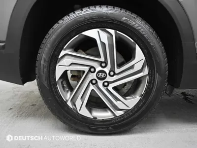 Hyundai Santafe 2022, 66618 км, за 16327.35 USD