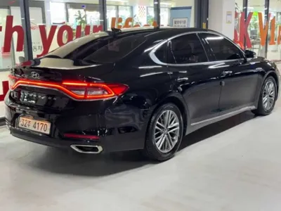 Hyundai Grandeur 2018, 150656 км, за 9055.38 USD