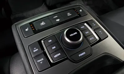 Hyundai Genesis 2016, 138735 км, за 6414.01 USD - фото 19