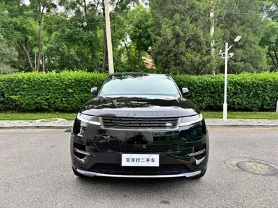 Land Rover Sport 2024, 3100 км, за 126422.07 USD