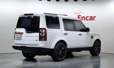 Land Rover Discovery 2016, 100030 км, за 18720.43 USD