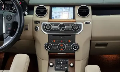 Land Rover Discovery 2016, 100030 км, за 18720.43 USD - фото 19
