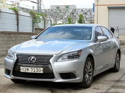 Lexus LS 2014, 190052 км, за 9686.01 USD