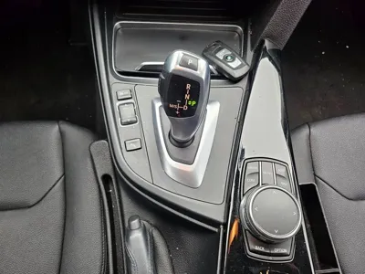 BMW 3-Series 2017, 138994 км, за 7687.3 USD - фото 16