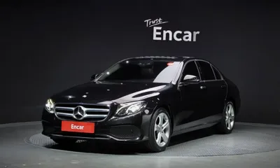 Mercedes-Benz E-Class · 2017 год