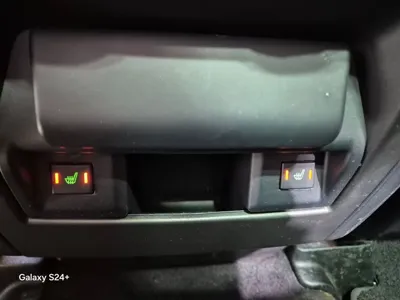 Land Rover Discovery 2016, 125007 км, за 12286.29 USD - фото 18