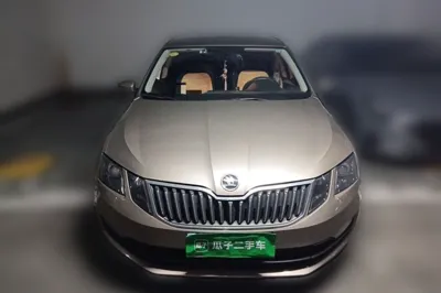 Skoda Octavia 2019, 92000 км, за 7032 USD