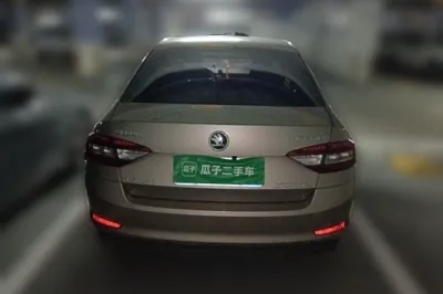 Skoda Octavia 2019, 92000 км, за 7032 USD