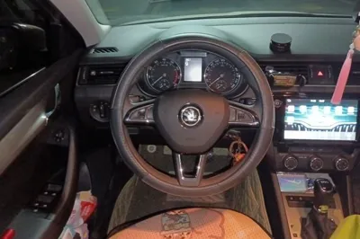 Skoda Octavia 2019, 92000 км, за 7032 USD - фото 10