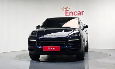 Porsche Cayenne 2023, 27922 км, за 74884.39 USD