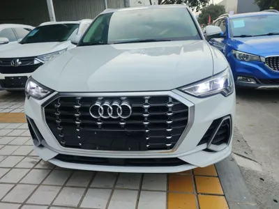 Audi Q3 2021, 53900 км, за 20773 USD - фото 2