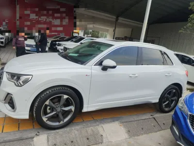 Audi Q3 2021, 53900 км, за 20773 USD - фото 4