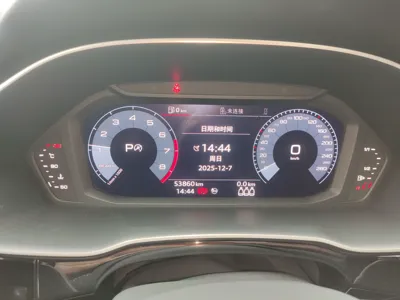 Audi Q3 2021, 53900 км, за 20773 USD - фото 15