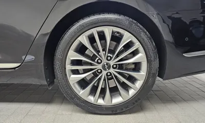 Kia K9 2023, 82017 км, за 22134.12 USD