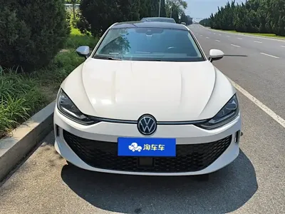 Volkswagen Lamando 2023, 21800 км, за 15406.29 USD