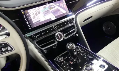 Bentley Flying Spur 2023, 22200 км, за 166123.87 USD - фото 8