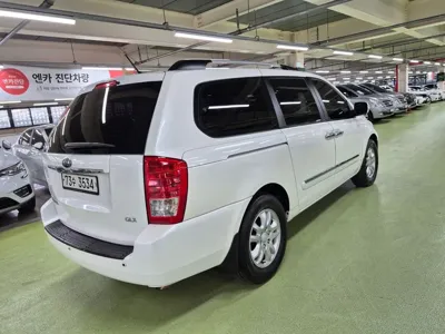 Kia Canival 2012, 141000 км, за 3838.15 USD