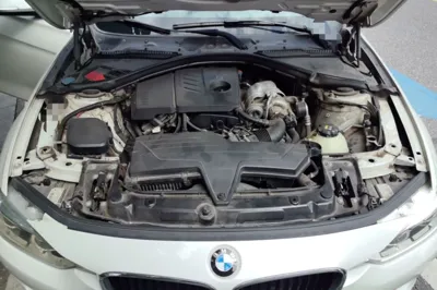 BMW 3 Series 2016, 158500 км, за 9218 USD - фото 17