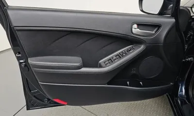 Kia K3 2016, 64062 км, за 5720.6 USD - фото 24