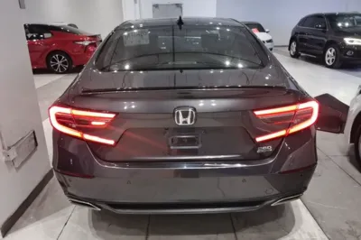 Honda Accord 2022, 33600 км, за 19720 USD