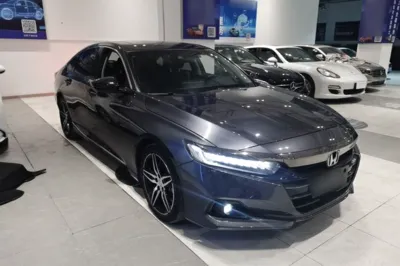 Honda Accord 2022, 33600 км, за 19720 USD