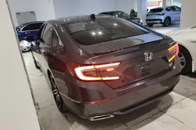 Honda Accord 2022, 33600 км, за 19720 USD