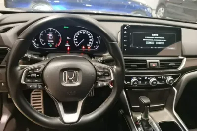 Honda Accord 2022, 33600 км, за 19720 USD - фото 12