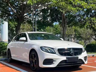 Mercedes-Benz E-Class 2018, 130000 км, за 21041.38 USD