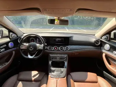 Mercedes-Benz E-Class 2018, 130000 км, за 21041.38 USD