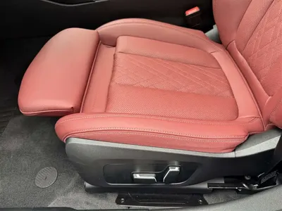BMW 3 Series 2024, 16900 км, за 27044.8 USD - фото 30