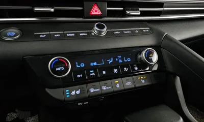 Hyundai Avante 2022, 69866 км, за 11832.37 USD - фото 18